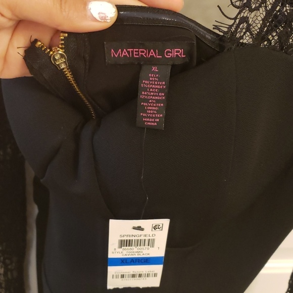 Long sleeve lace romper - Picture 5 of 5